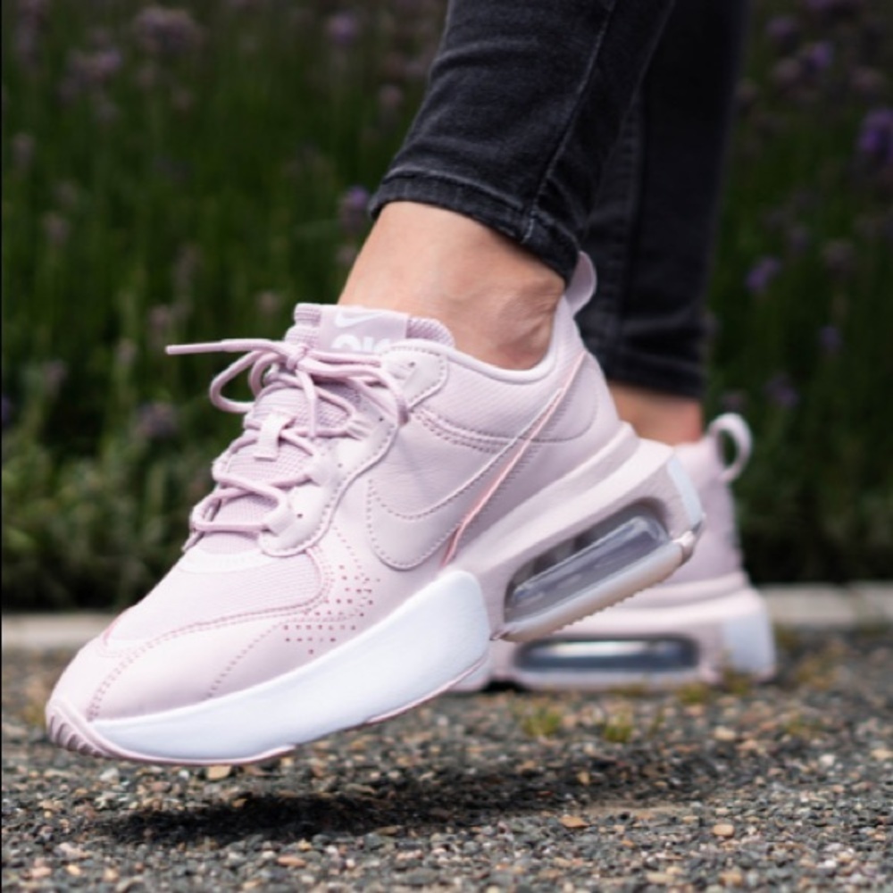 NEW Nike Air Max Verona Barely Rose